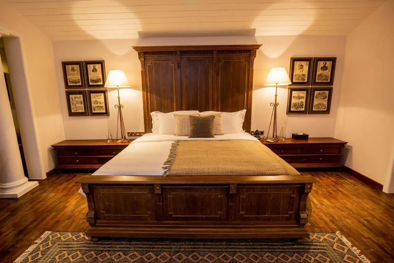 ***** Hotel W15 Hanthana Estate Kandy Sri Lanka